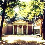 Павильон США в Венеции построен в 1930 году по проекту Delano & Aldrich 